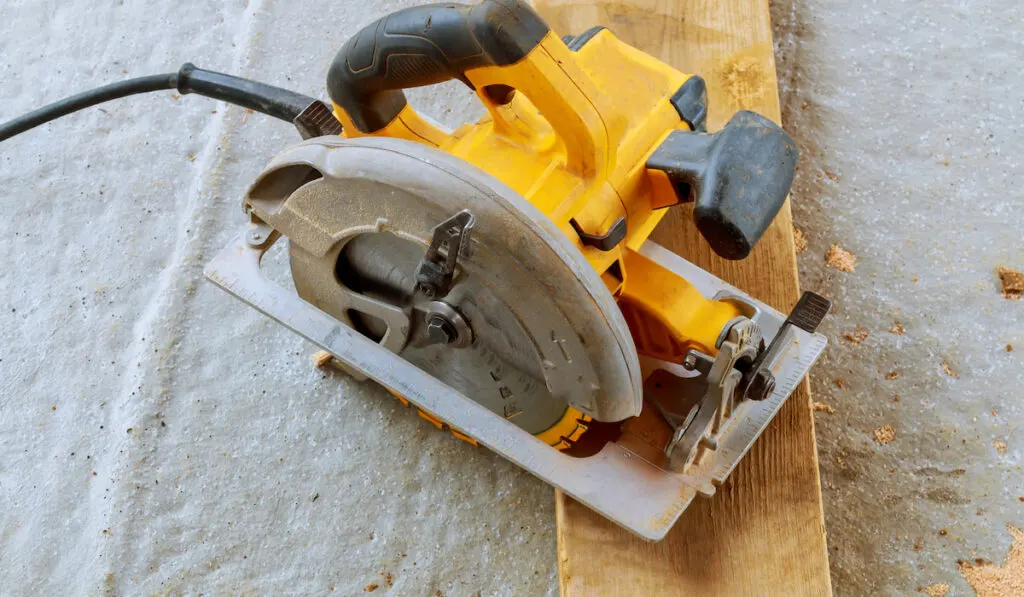 closeup of a electric circular saw