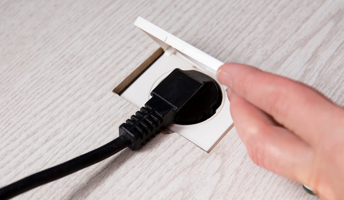 Vertical vs. Horizontal Kitchen Outlets—Which Is Best? DIY All Day