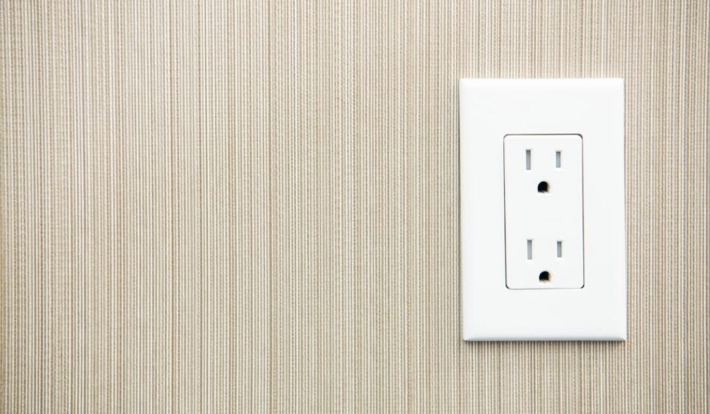 american system electric wall outlet